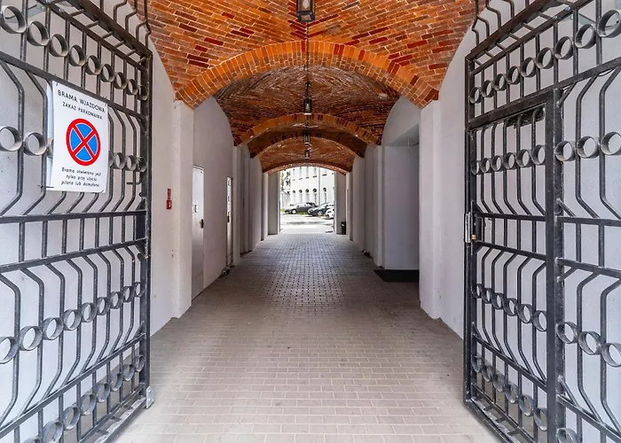 Loft City Center Apartments- Parking, Wifi, 24H Check-In