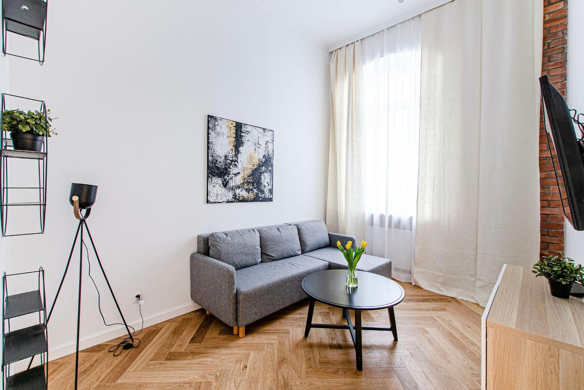 Loft Center Apartments- Parking, Wifi, 24h Check-in Apartment Breslau