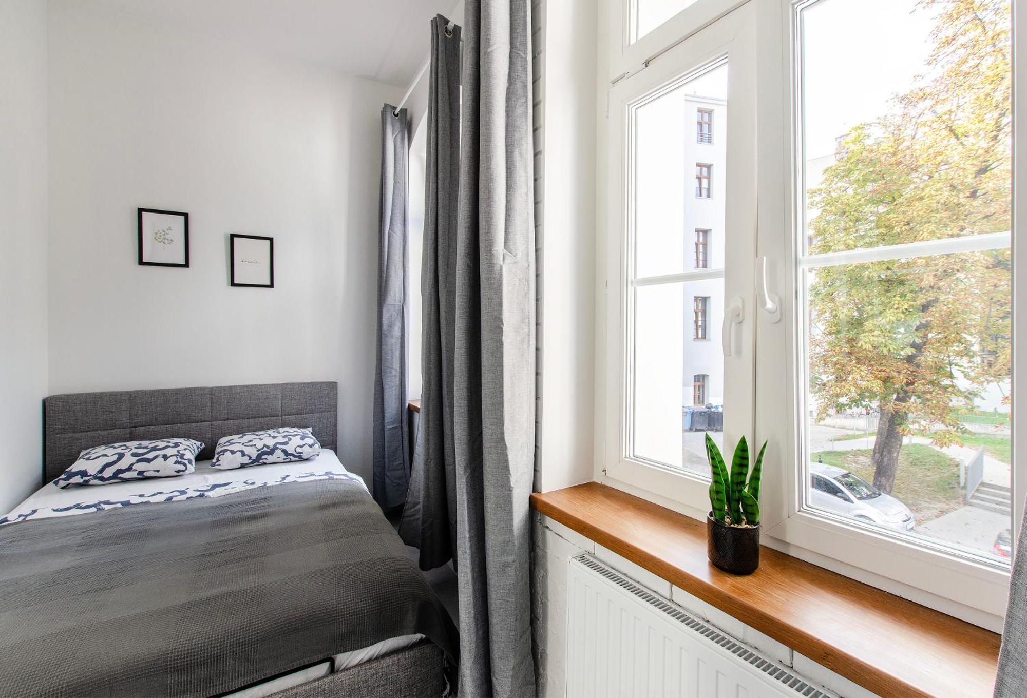 Loft Center Apartments- Parking, Wifi, 24h Check-in