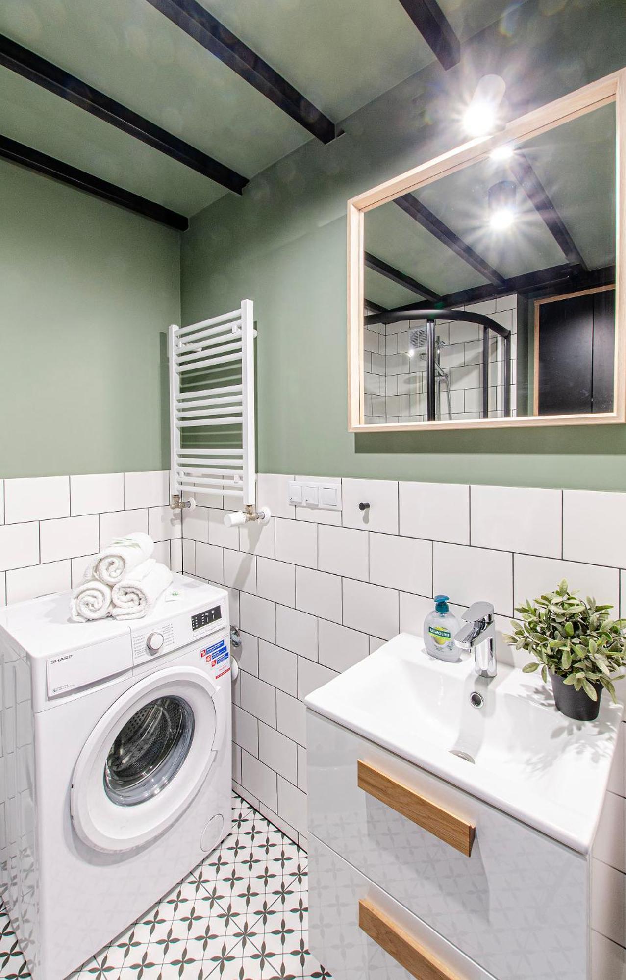 Apartment Loft Center Apartments- Parking, Wifi, 24h Check-in