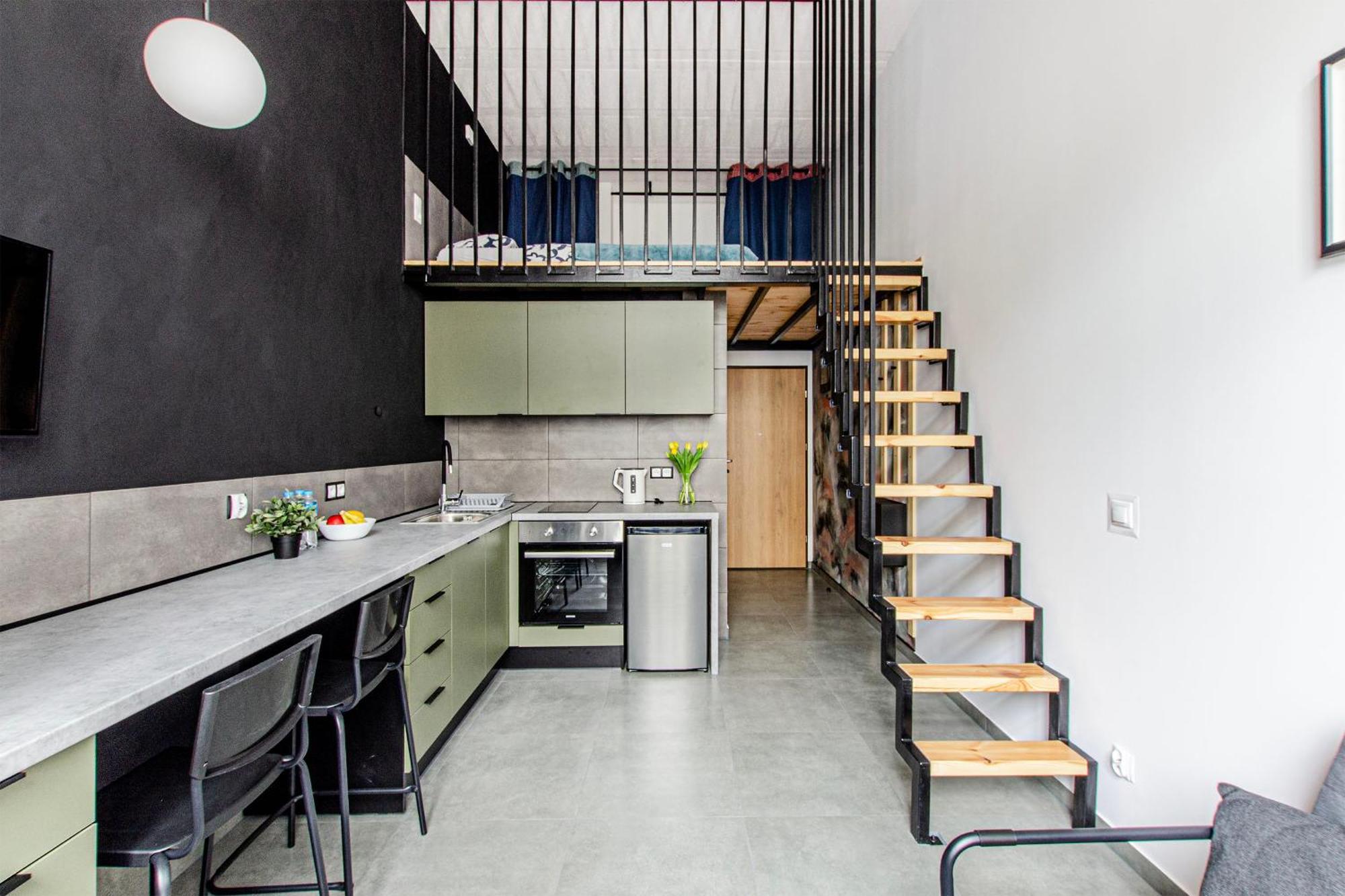 Loft Center Apartments- Parking, Wifi, 24h Check-in Apartment