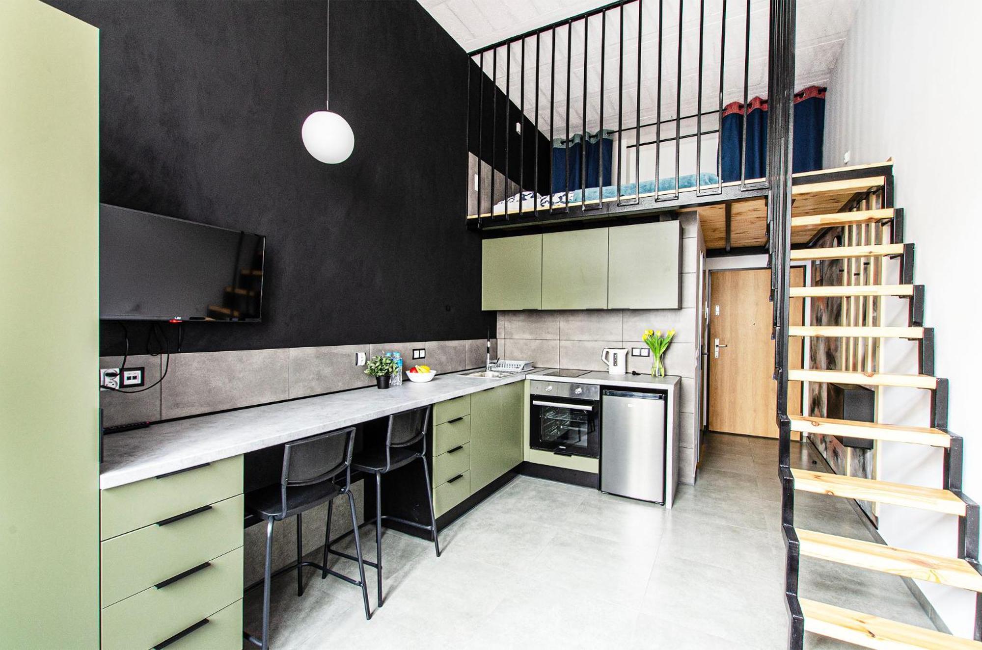 Apartment Loft Center Apartments- Parking, Wifi, 24h Check-in