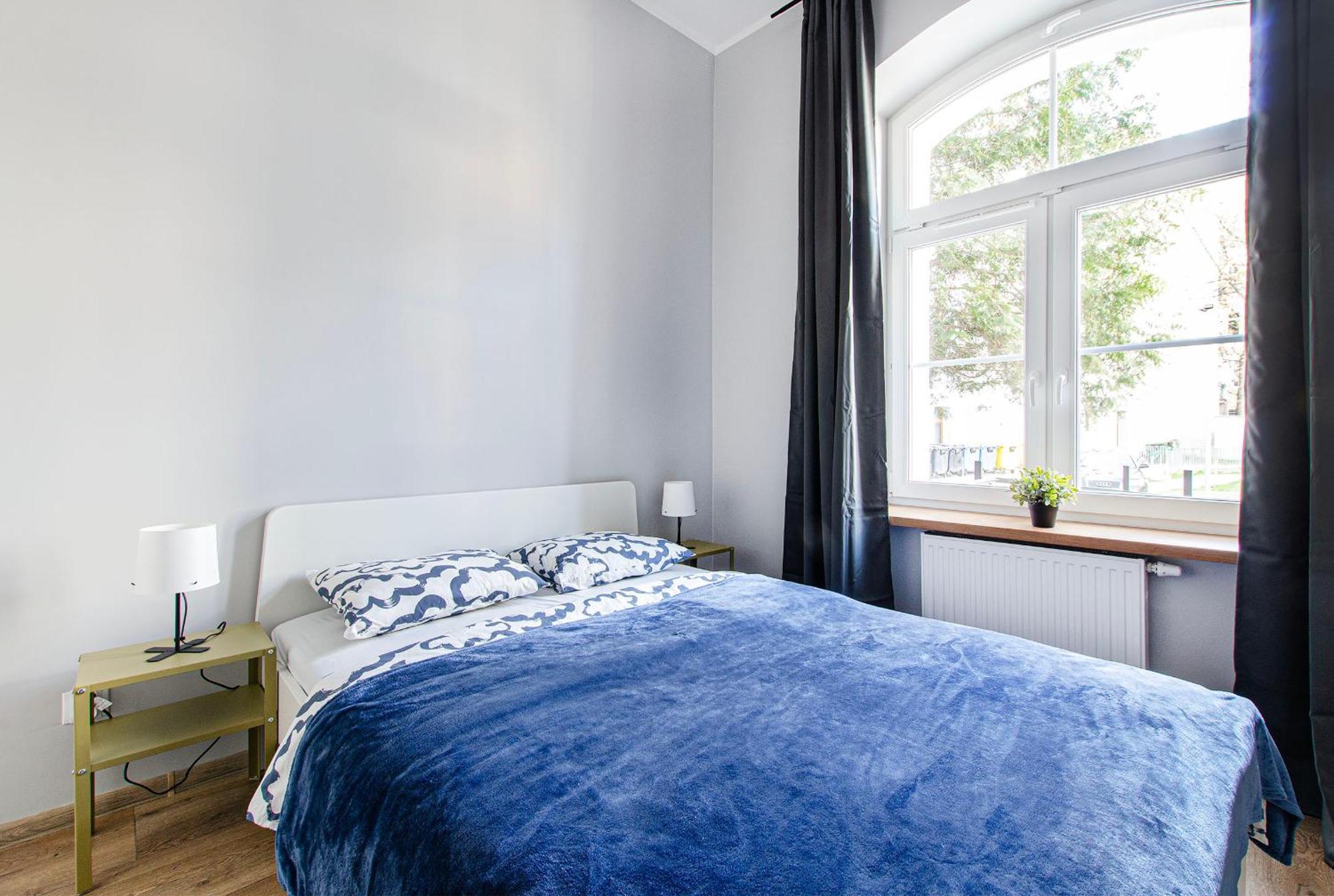 Loft Center Apartments- Parking, Wifi, 24h Check-in Apartment Breslau